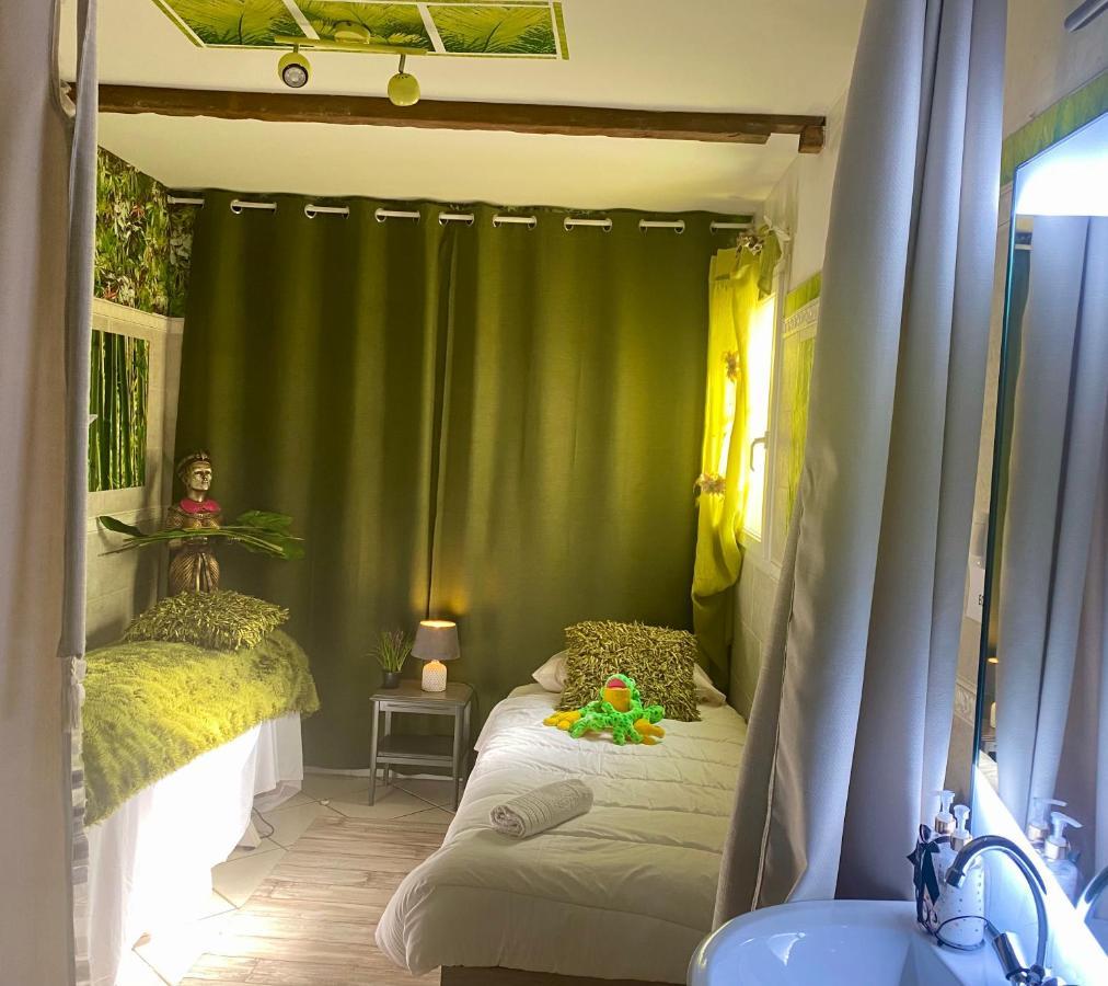 Suite Spa Acces Autonome Beaucaire  Bagian luar foto