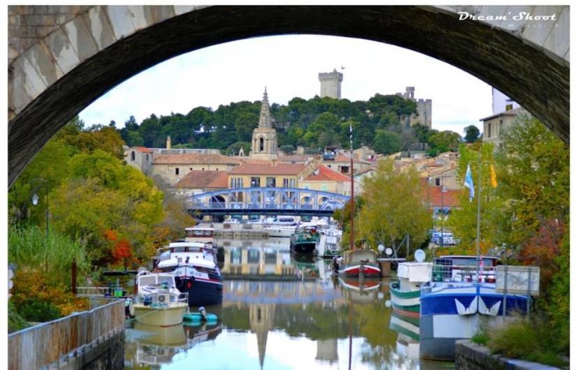 Suite Spa Acces Autonome Beaucaire  Bagian luar foto
